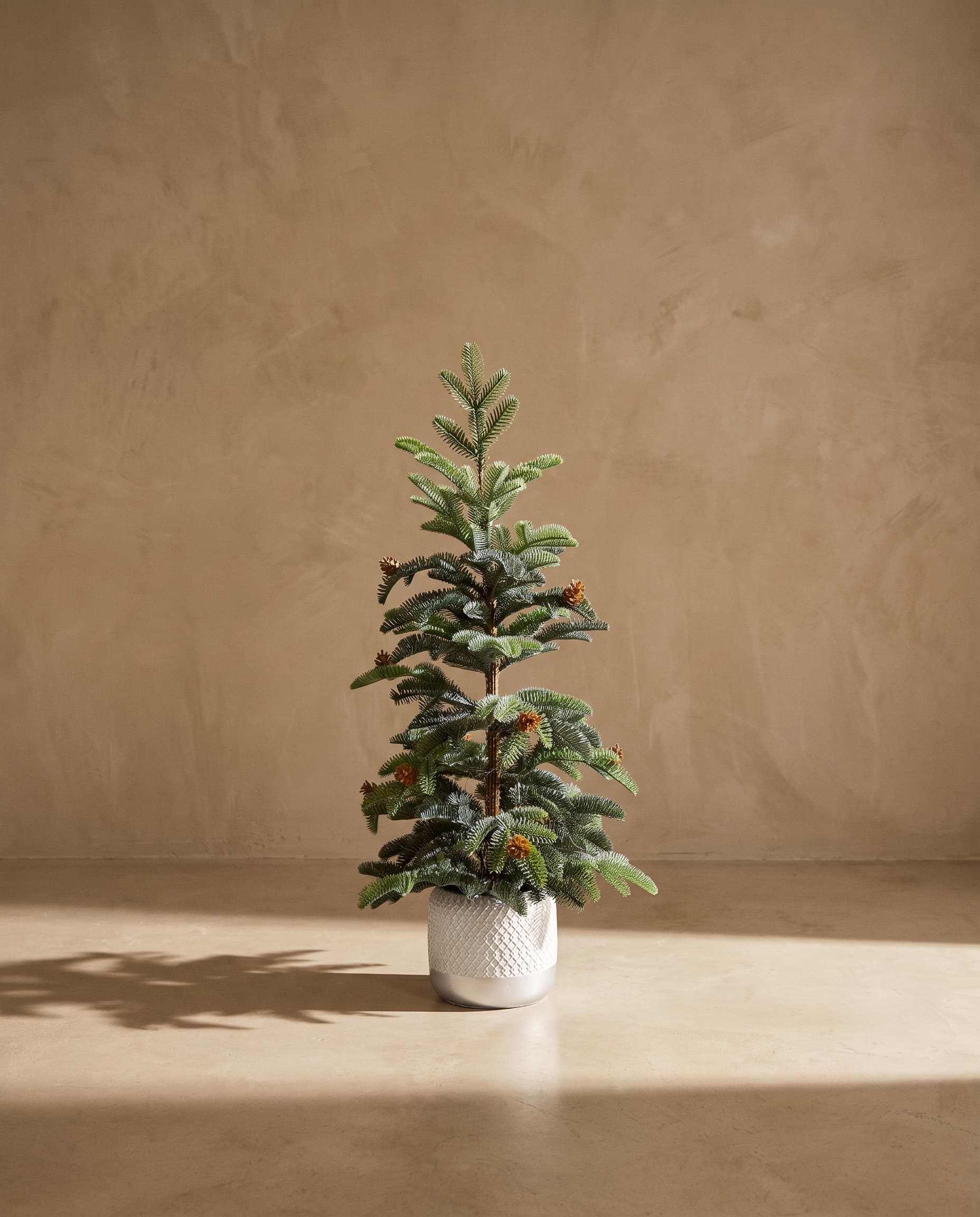 The Christmas tree (type 3) with thin twigs · 70cm